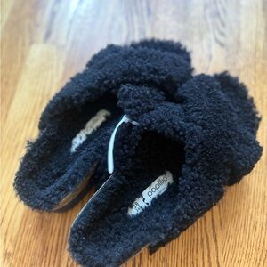 Birkenstock Papillio Daytona Genuine Shearling Fur Sandals Black
Size 7